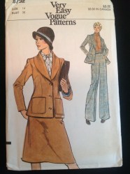 8732 VOGUE EASY UNLINED JACKET, SKIRT, PANTS 70S PATTERN 12 UNCUT